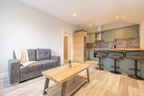 Newly Renovated 1 BR Flat near Queens - 6